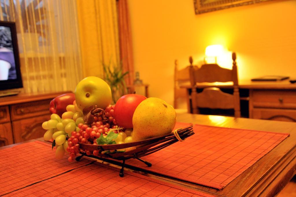 Knaus Apartments Czerniowce Zewnętrze zdjęcie