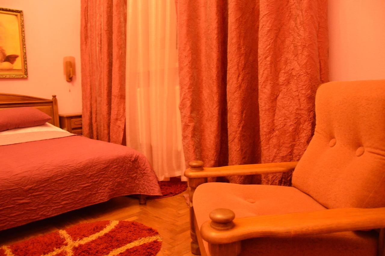 Knaus Apartments Czerniowce Zewnętrze zdjęcie